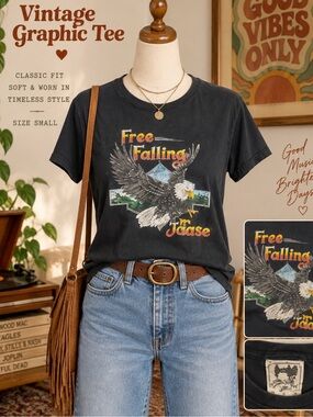 Jaase- vintage distressed  Y2K -Free Falling Eagle Graphic Tee - Black